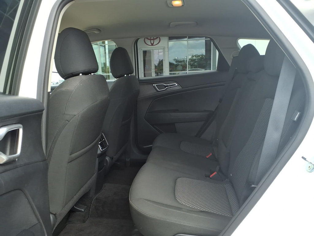 Thumbnail: 2024 Kia Sportage - 9