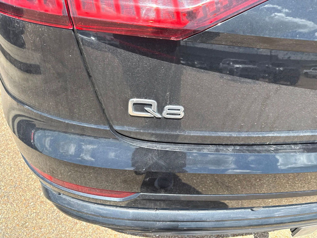 Thumbnail: 2019 Audi Q8 - 3