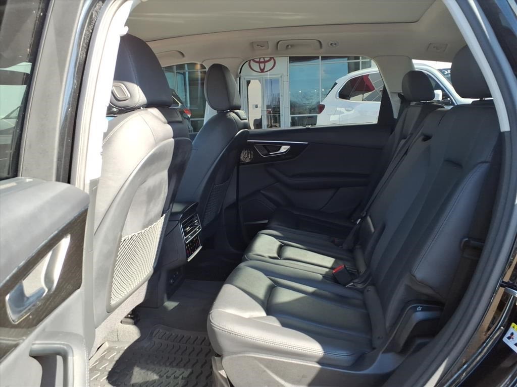 Thumbnail: 2023 Audi Q7 - 9