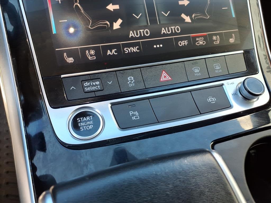 Thumbnail: 2023 Audi Q7 - 25