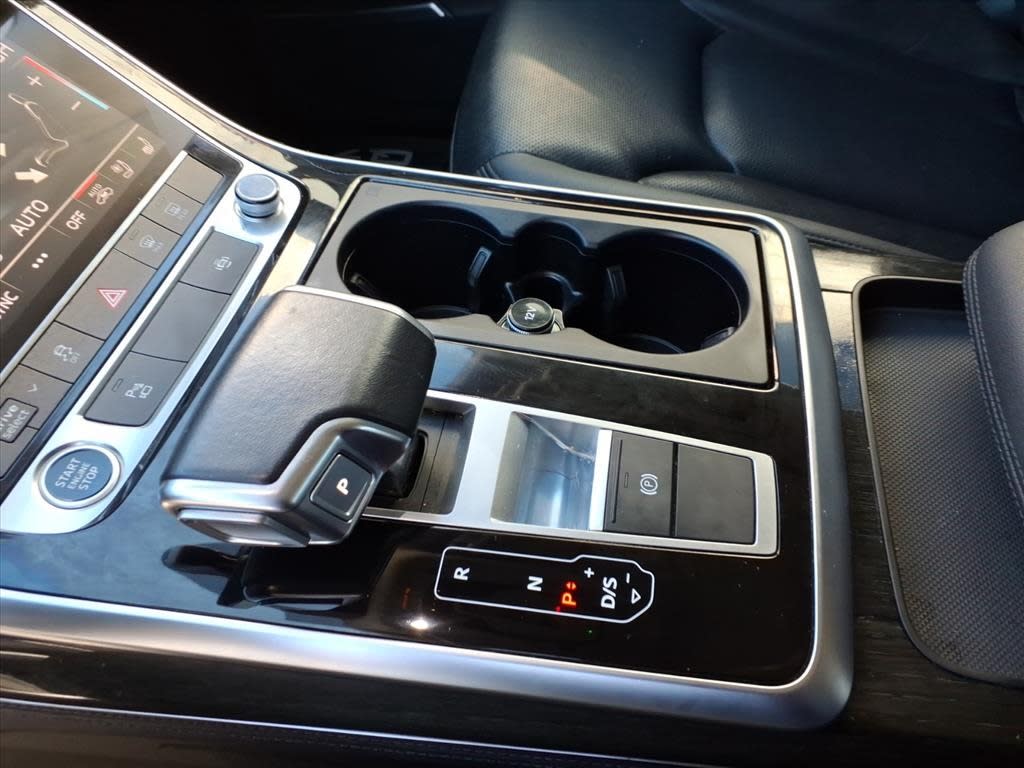 Thumbnail: 2023 Audi Q7 - 11