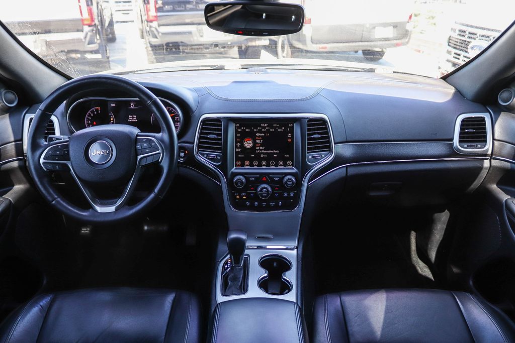 Thumbnail: 2018 Jeep Grand Cherokee - 2