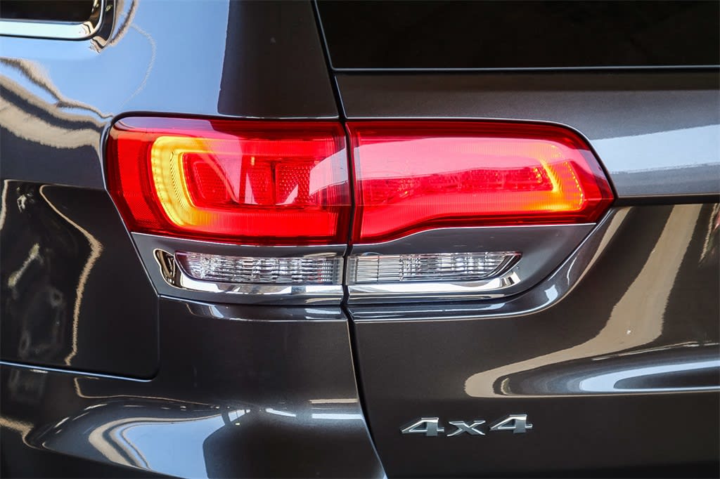 Thumbnail: 2019 Jeep Grand Cherokee - 21