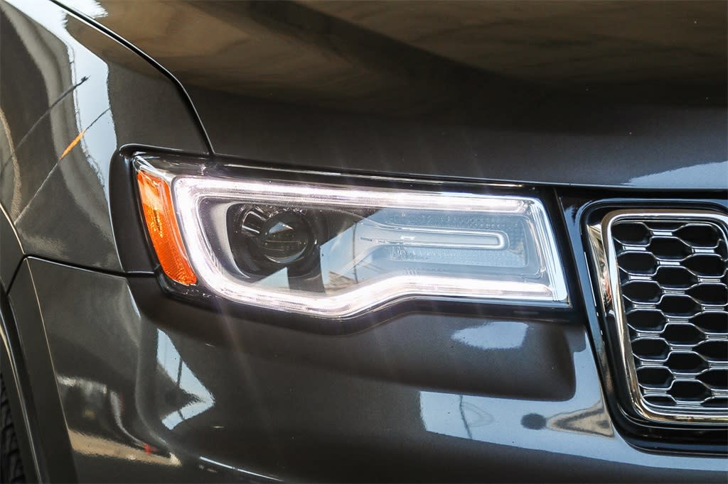 Thumbnail: 2019 Jeep Grand Cherokee - 18