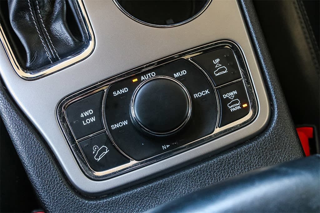 Thumbnail: 2019 Jeep Grand Cherokee - 24