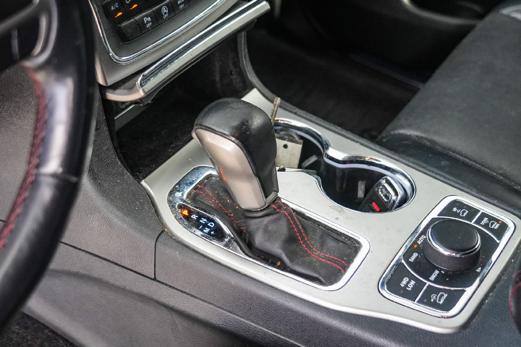 Thumbnail: 2018 Jeep Grand Cherokee - 13