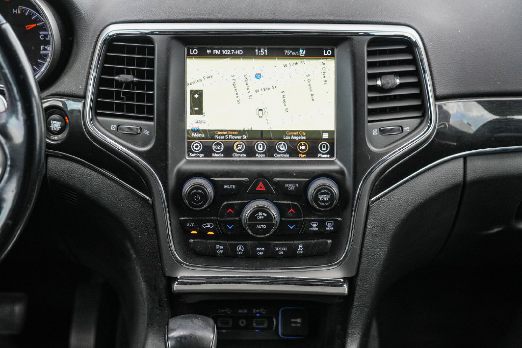 Thumbnail: 2018 Jeep Grand Cherokee - 12