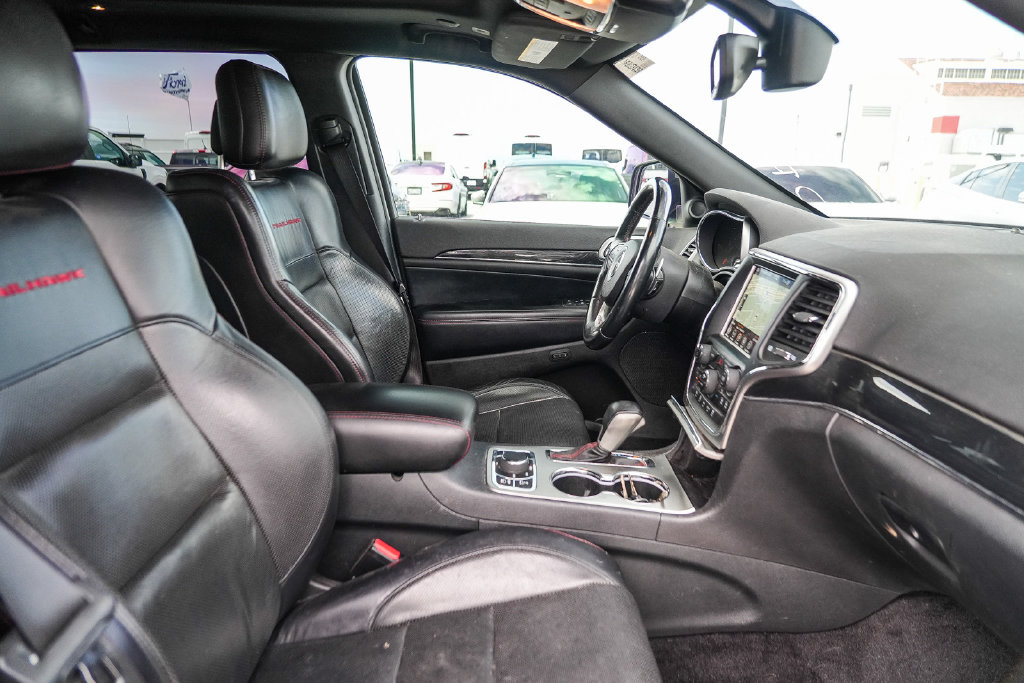 Thumbnail: 2018 Jeep Grand Cherokee - 9