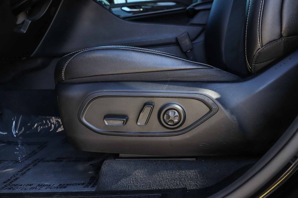 Thumbnail: 2023 Jeep Grand Cherokee - 24