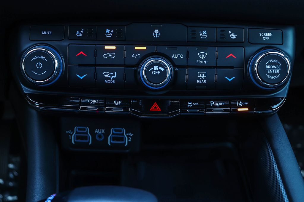 Thumbnail: 2022 Dodge Durango - 22