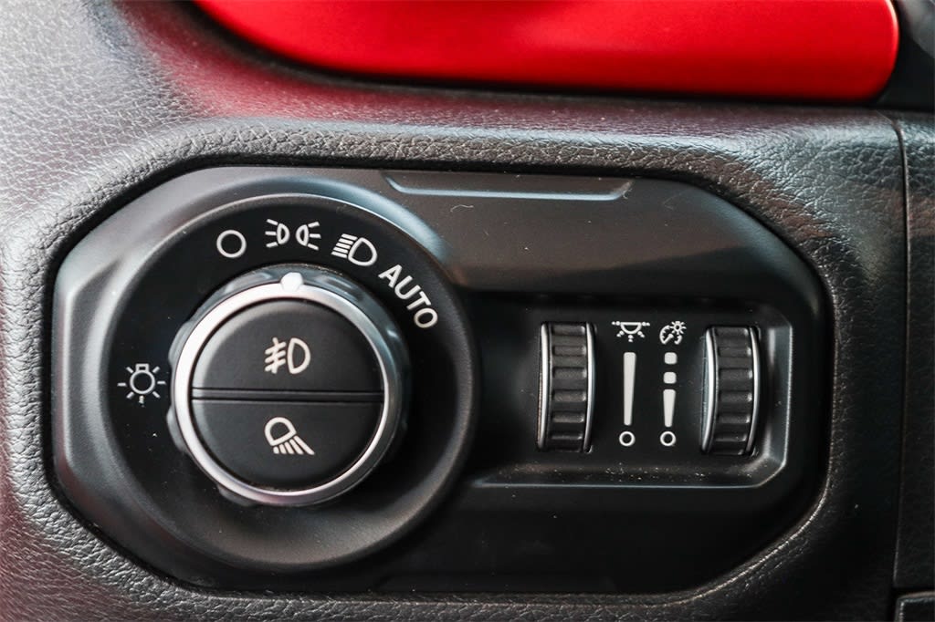 Thumbnail: 2020 Jeep Gladiator - 28