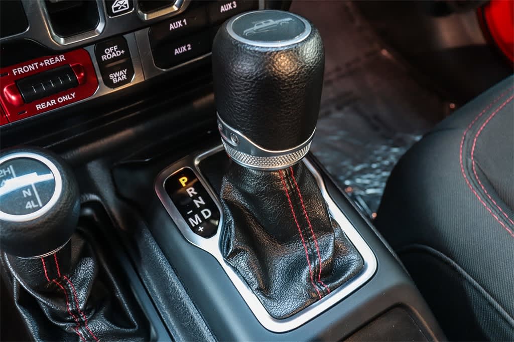 Thumbnail: 2020 Jeep Gladiator - 15