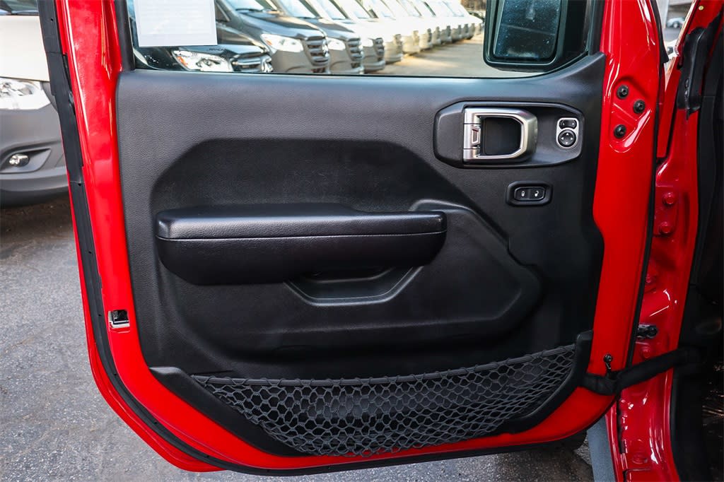 Thumbnail: 2020 Jeep Gladiator - 27