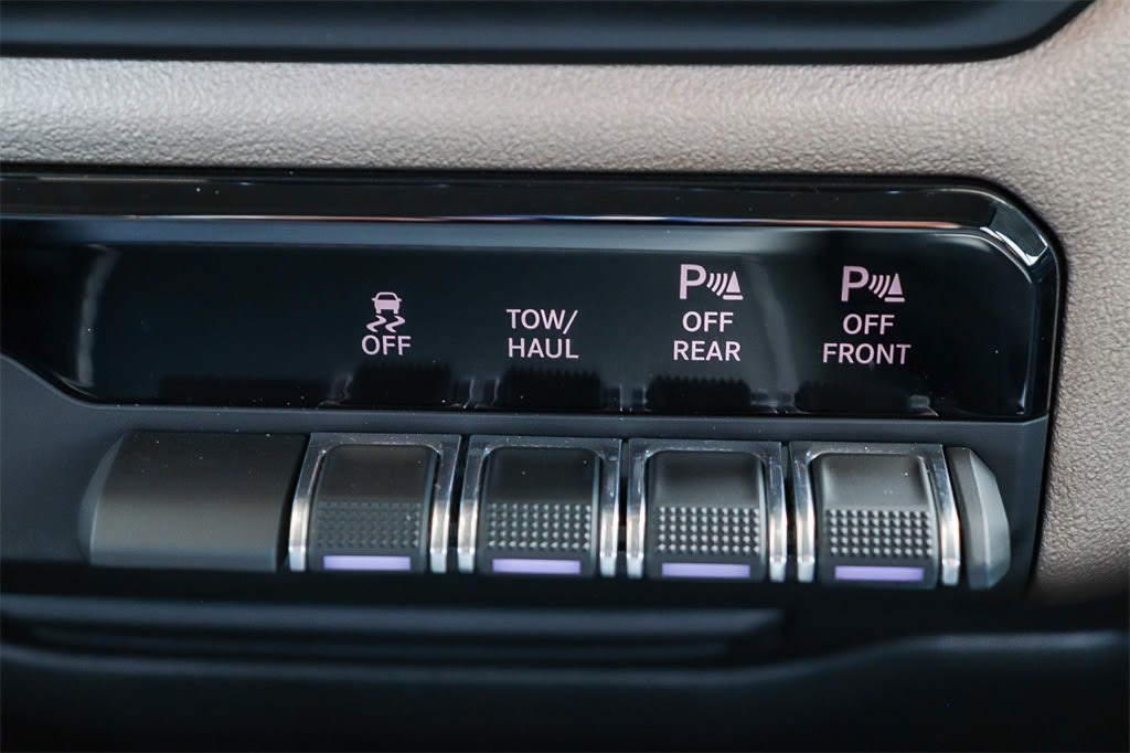 Thumbnail: 2022 RAM 1500 - 22