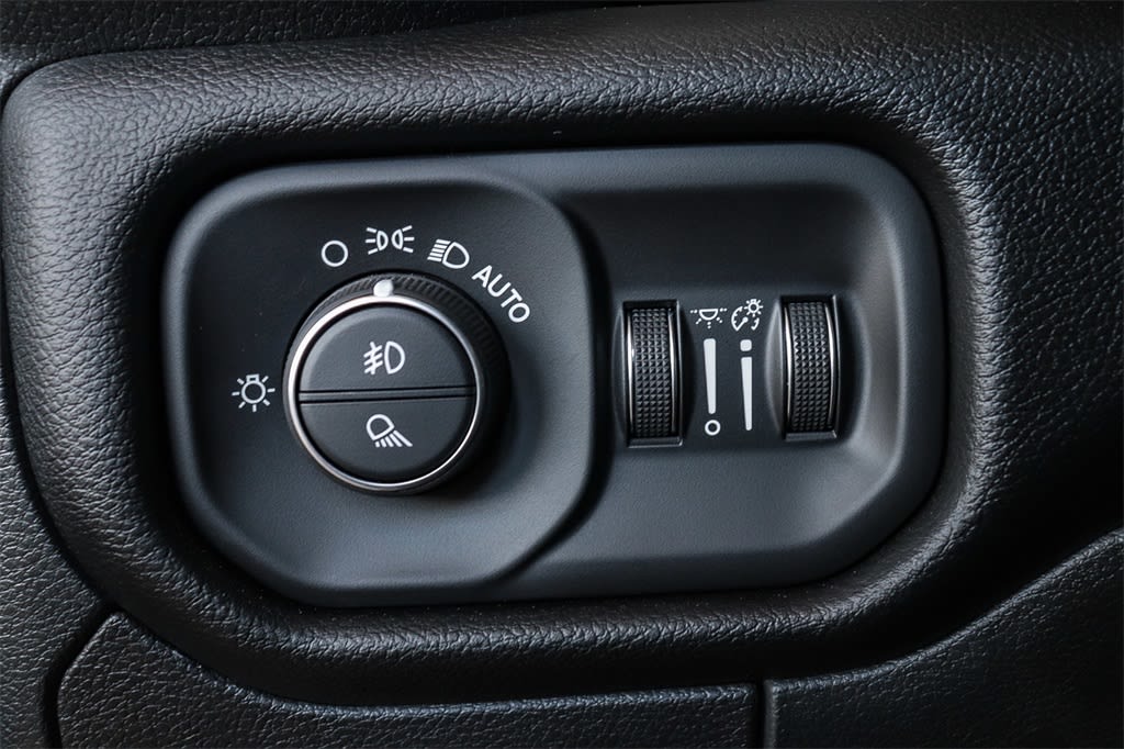 Thumbnail: 2022 RAM 1500 - 28