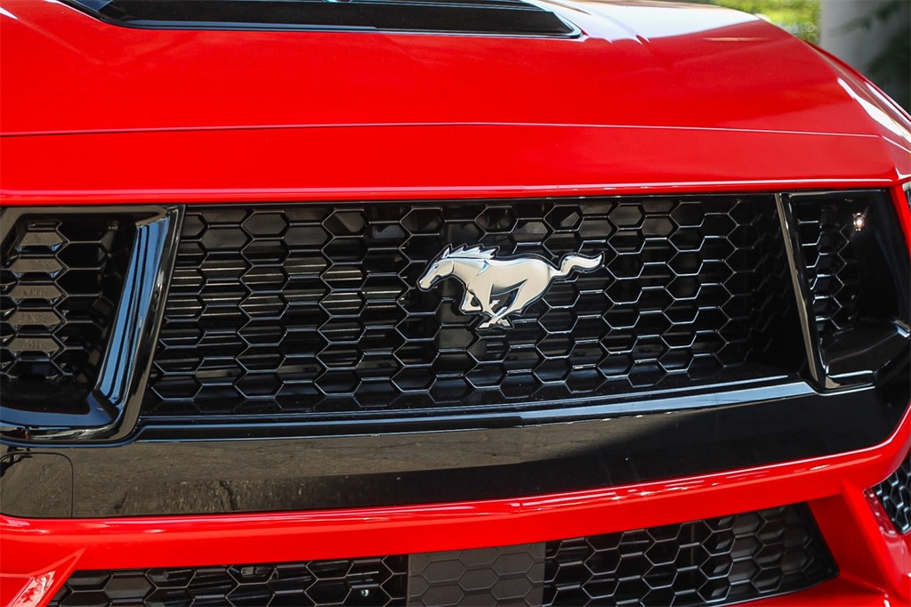 Thumbnail: 2025 Ford Mustang - 15