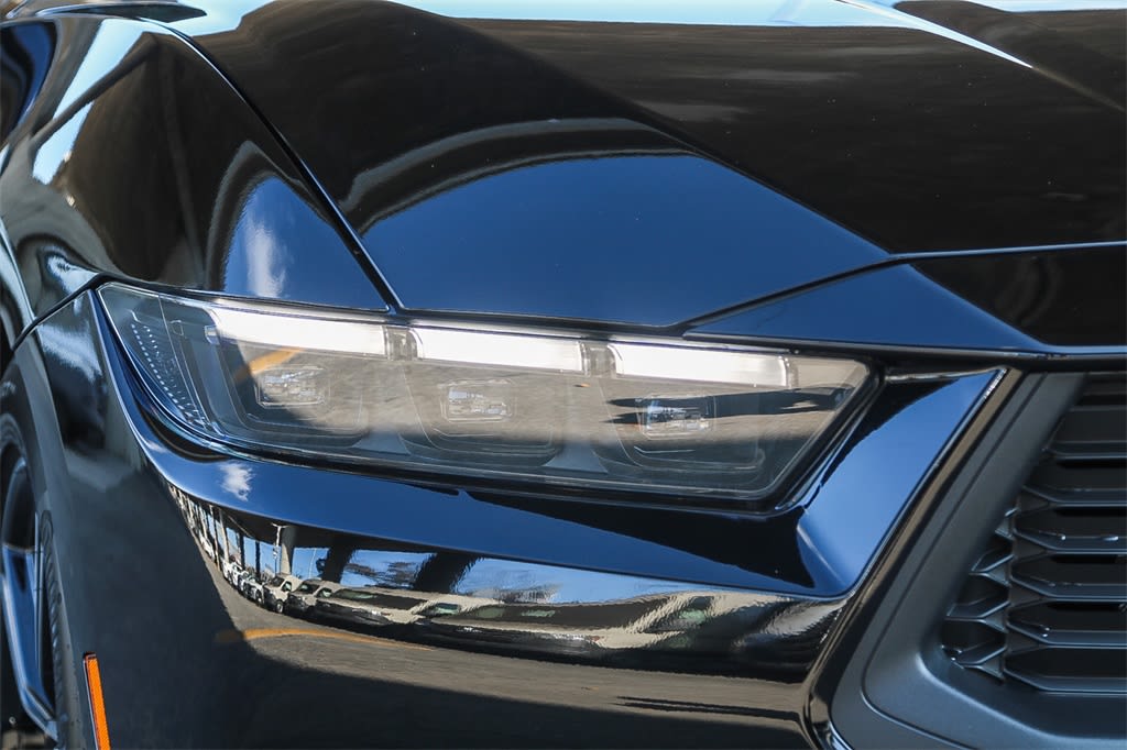 Thumbnail: 2025 Ford Mustang - 18