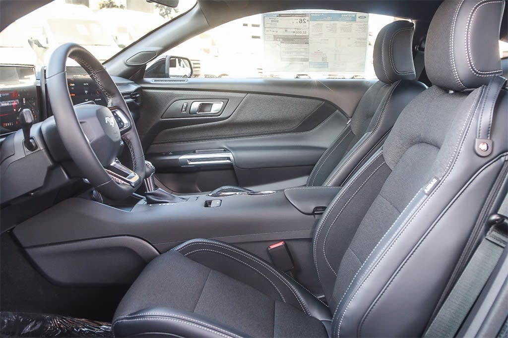 Thumbnail: 2025 Ford Mustang - 10