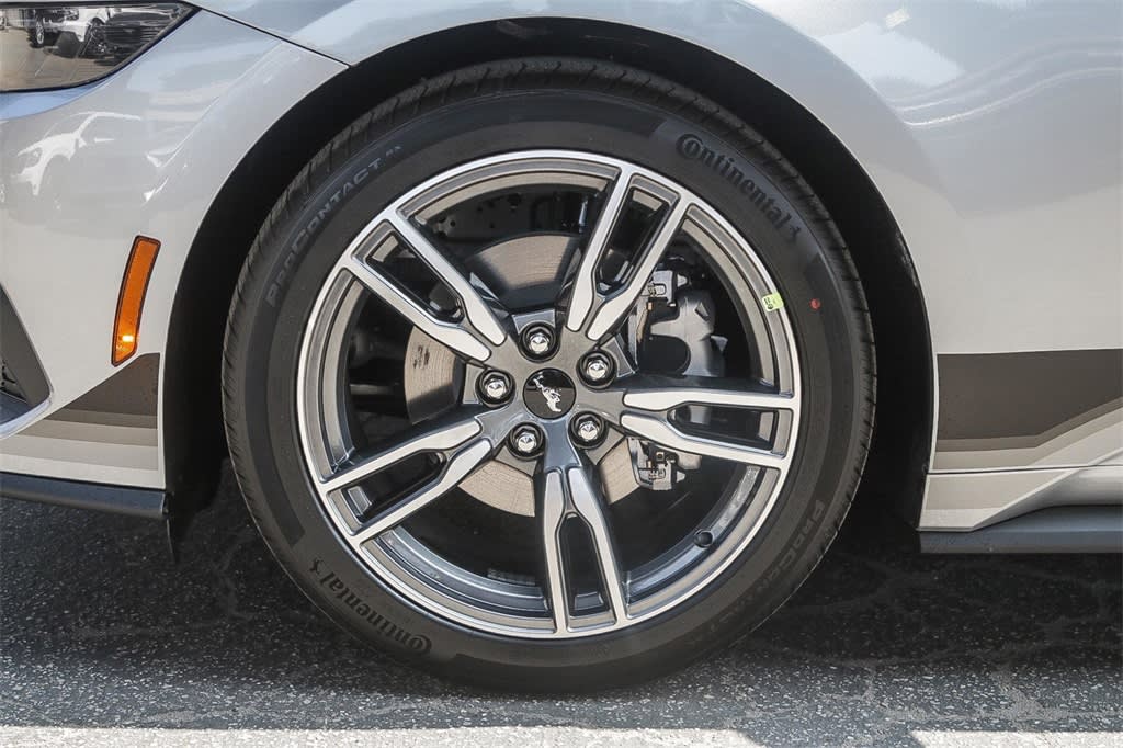 Thumbnail: 2025 Ford Mustang - 20