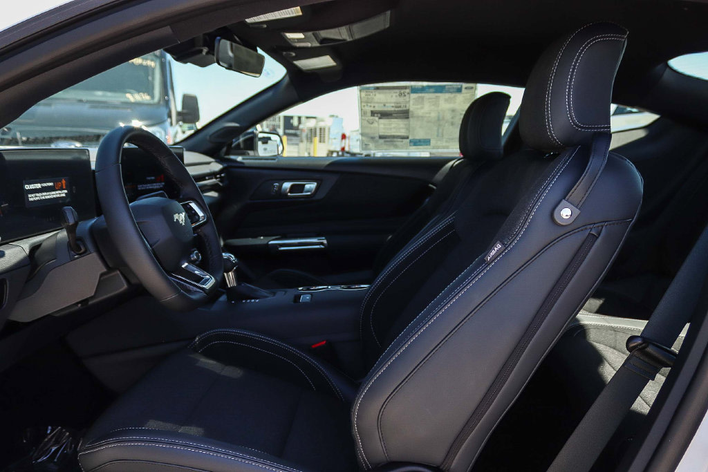 Thumbnail: 2026 Ford Mustang - 11