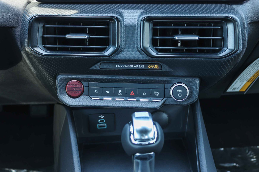 Thumbnail: 2026 Ford Mustang - 21