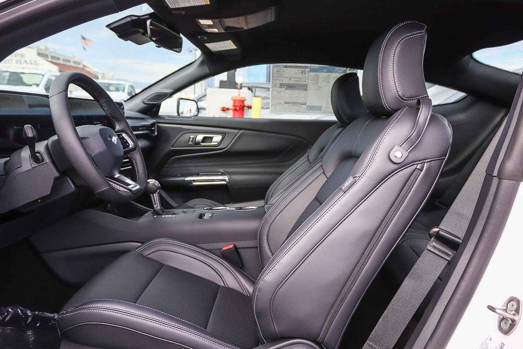 Thumbnail: 2026 Ford Mustang - 10