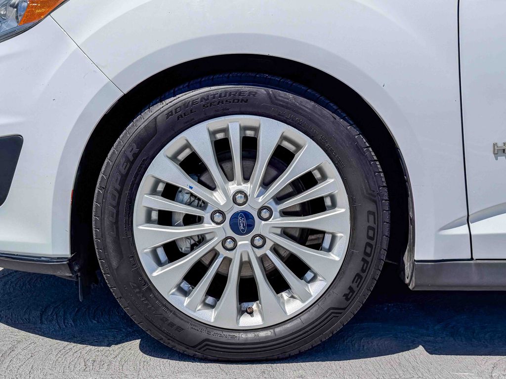 Thumbnail: 2017 Ford C-Max - 20