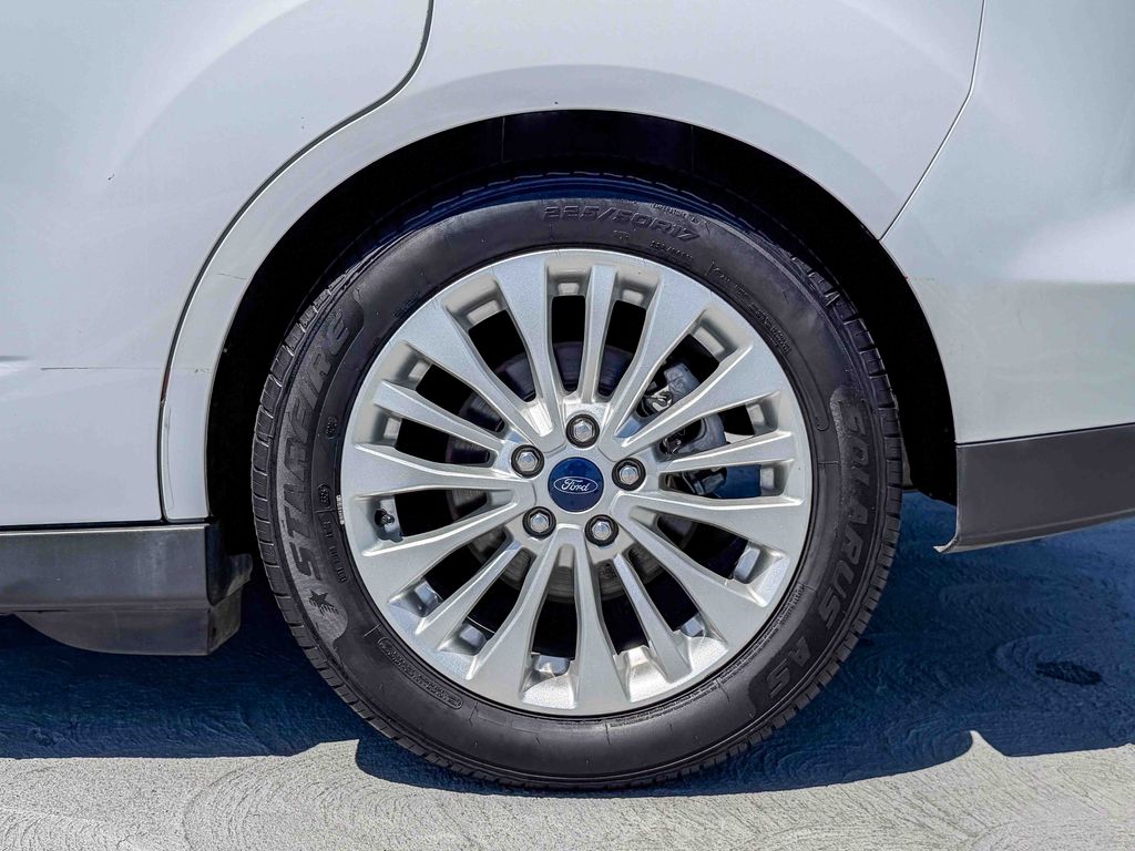 Thumbnail: 2017 Ford C-Max - 7