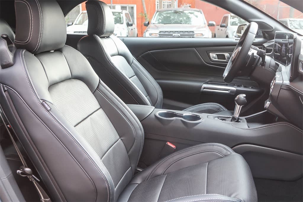 2025 Ford Mustang GT Premium 10