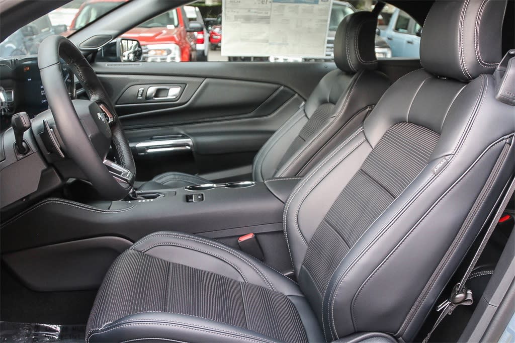 2025 Ford Mustang GT Premium 11