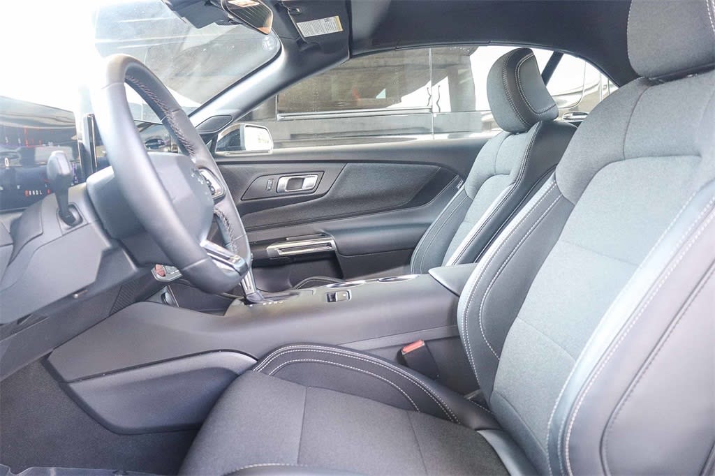 Thumbnail: 2025 Ford Mustang - 10