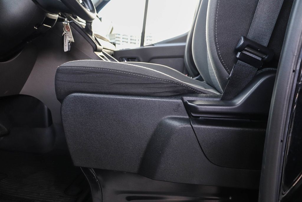 Thumbnail: 2024 Ford Transit Series - 22