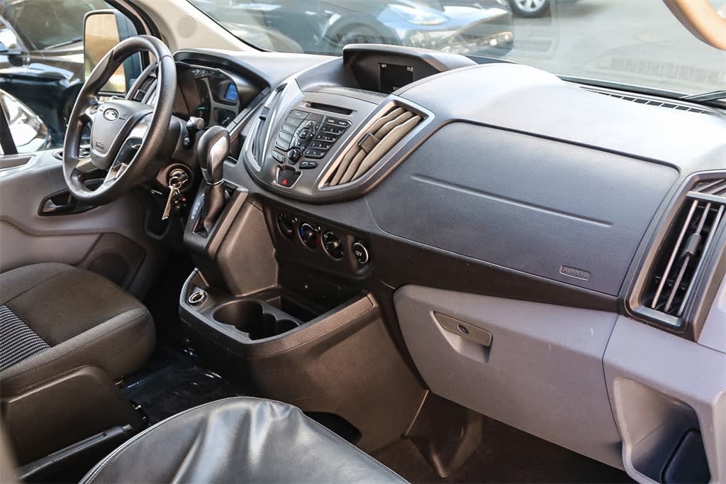 2018 Ford Transit Series 350 XLT 9