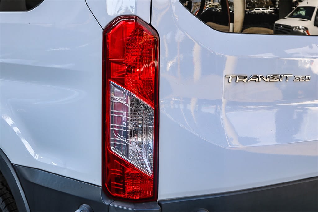 2018 Ford Transit Series 350 XLT 19