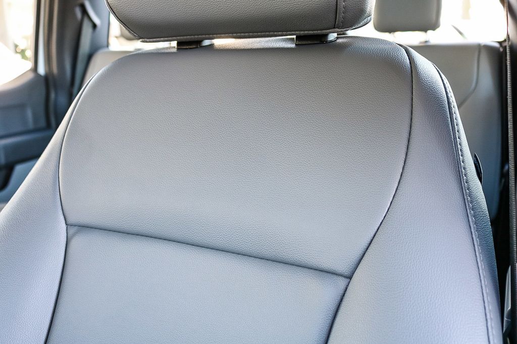 Thumbnail: 2026 Ford F-250 - 32