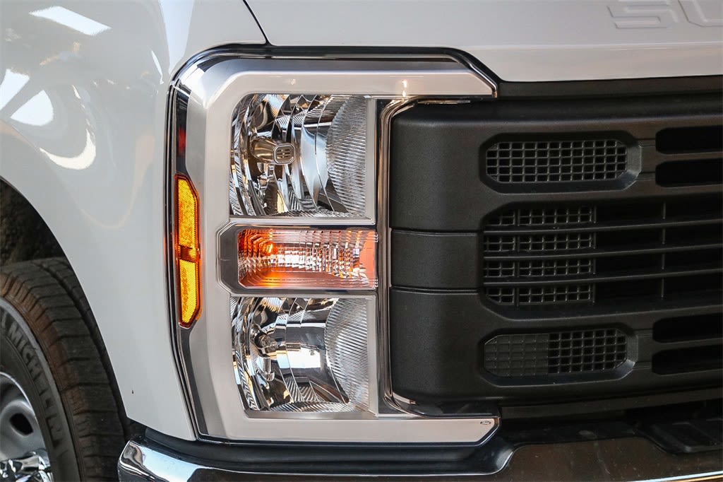 Thumbnail: 2025 Ford F-250 - 6