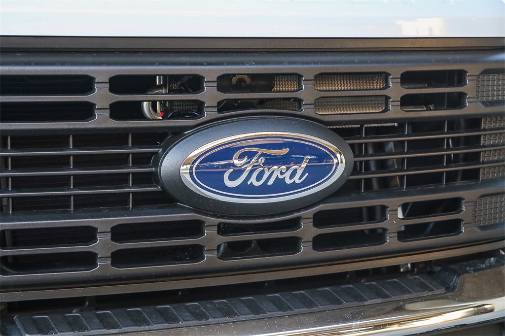 Thumbnail: 2025 Ford F-250 - 17