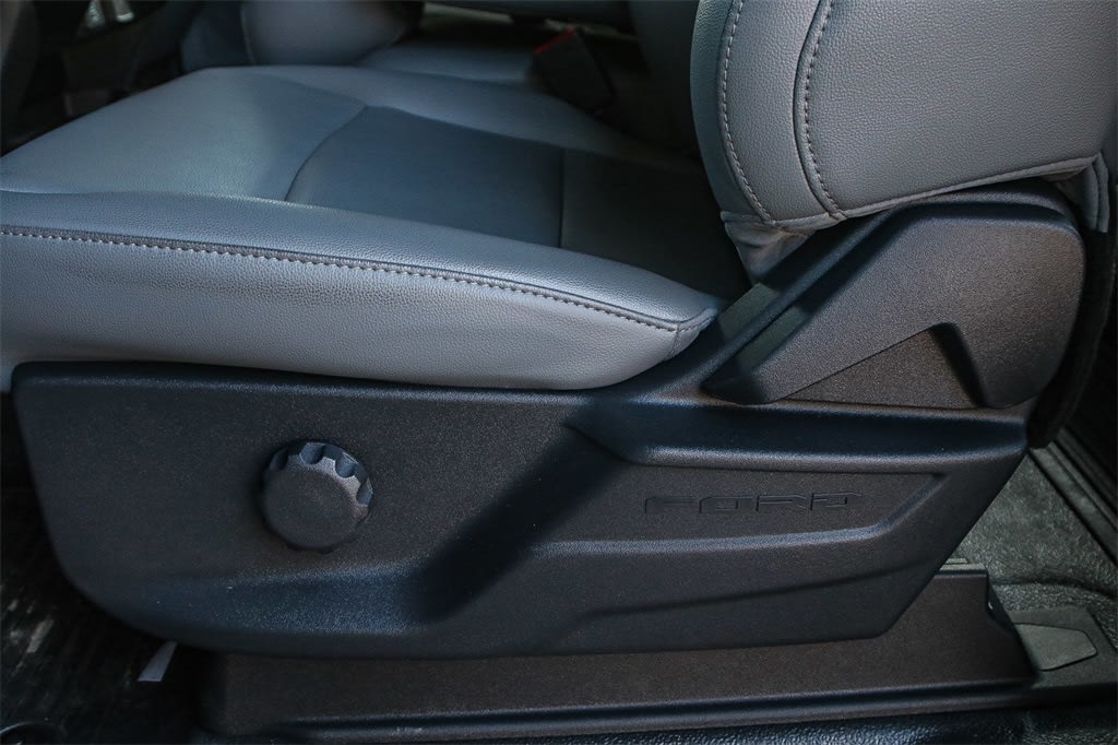 Thumbnail: 2025 Ford F-250 - 30