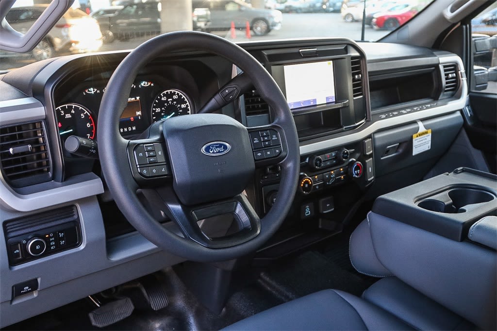 Thumbnail: 2025 Ford F-250 - 2