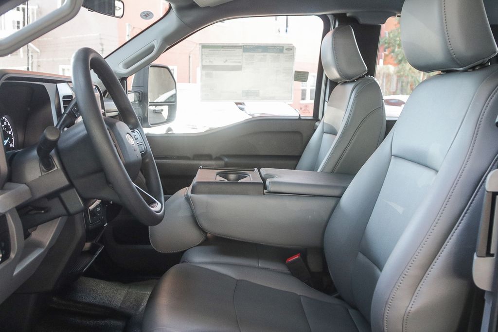 Thumbnail: 2026 Ford F-250 - 10