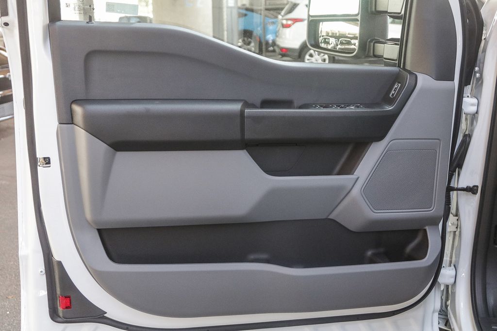 Thumbnail: 2026 Ford F-250 - 31