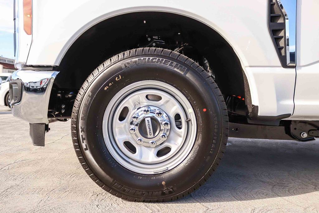 Thumbnail: 2026 Ford F-250 - 21