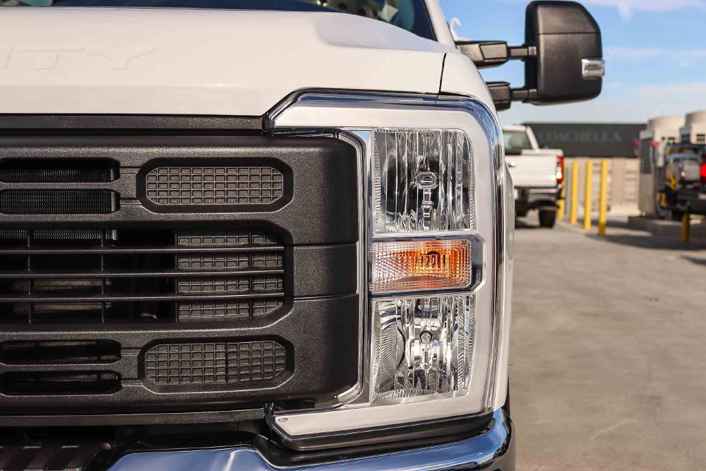 Thumbnail: 2026 Ford F-250 - 19