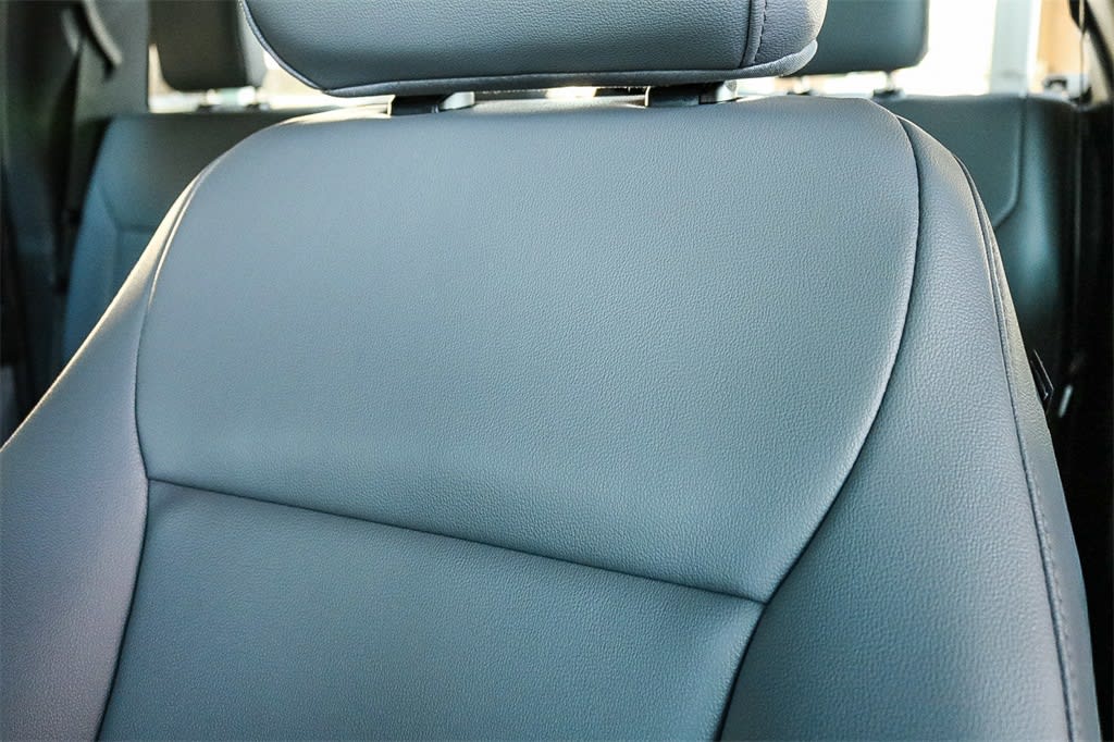 Thumbnail: 2026 Ford F-250 - 33