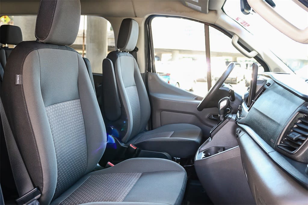 Thumbnail: 2022 Ford Transit Series - 8