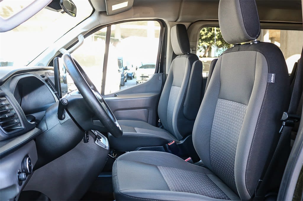 Thumbnail: 2022 Ford Transit Series - 9