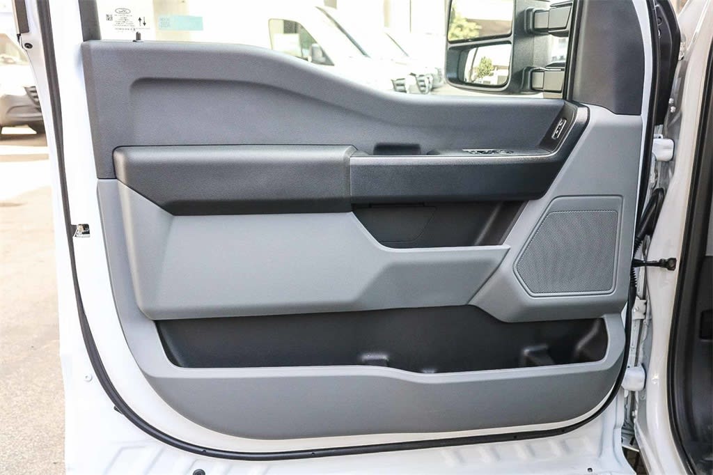 Thumbnail: 2026 Ford F-250 - 30