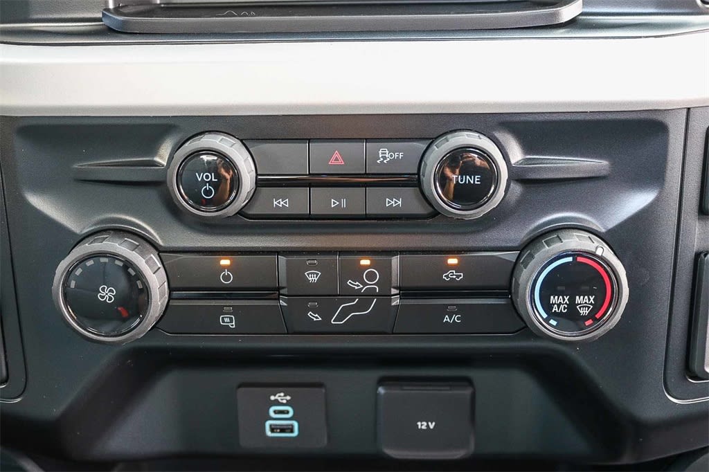 Thumbnail: 2026 Ford F-250 - 25