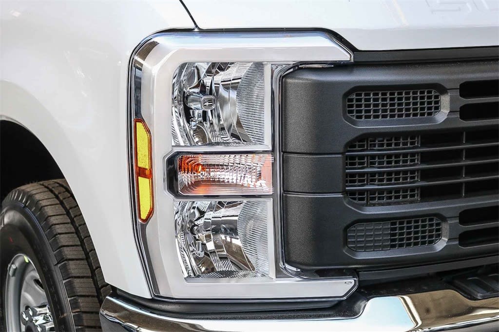 Thumbnail: 2026 Ford F-250 - 16