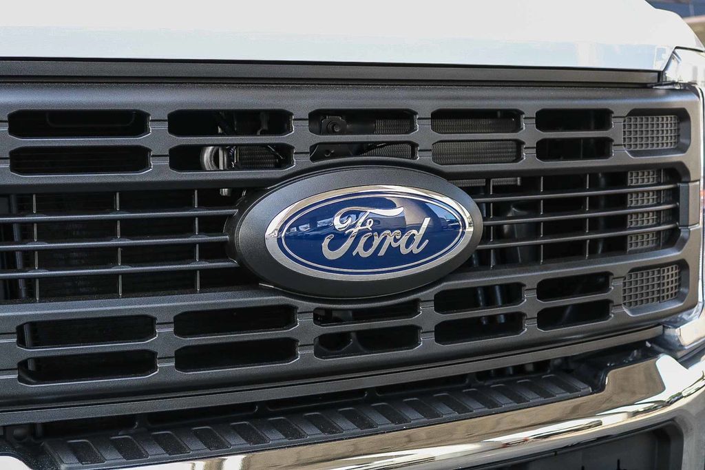 Thumbnail: 2026 Ford F-250 - 18